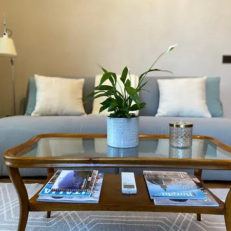 アパート La Casa Di Ester, Lenno. レンノ